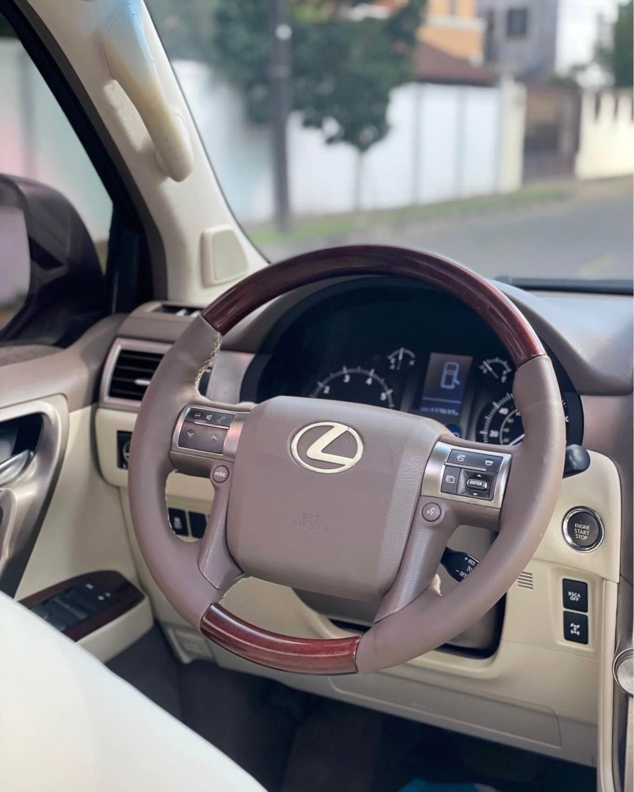 Lexus Gx460 Año 2010 En Excelente Condiciones 0 Detalle Foto 7302697-2.jpg