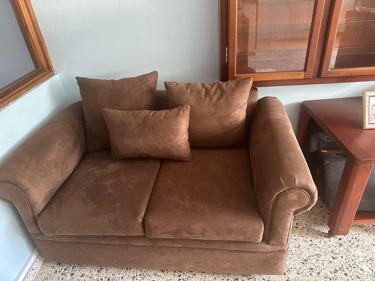 Vendo- Sofa de oportunidad  Foto 7302999-1.jpg