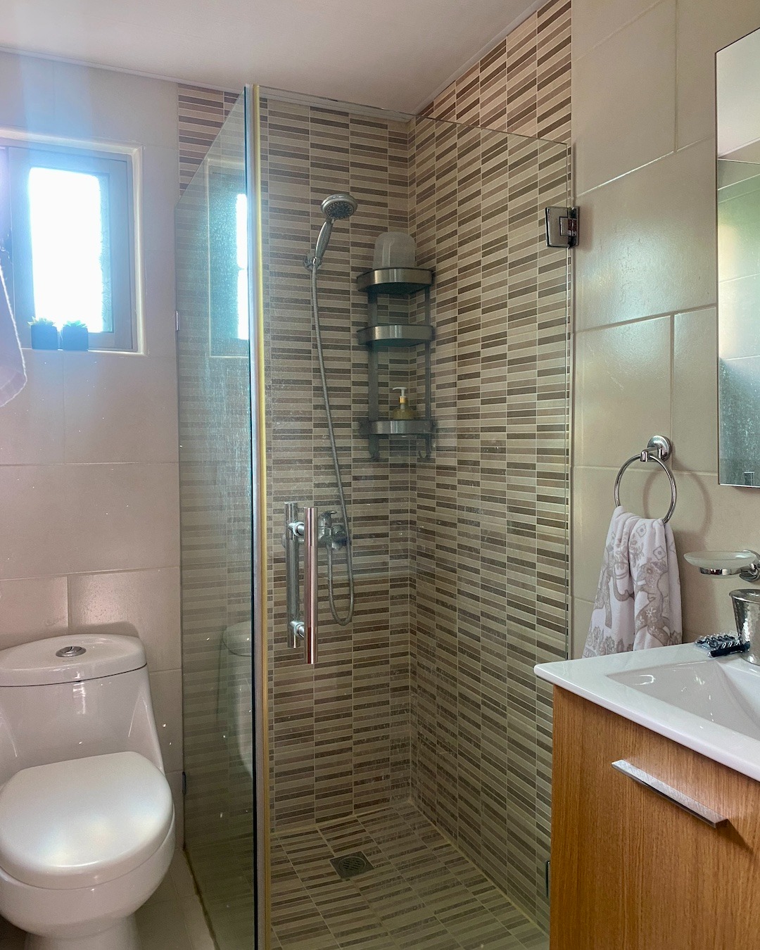APARTAMENTO AMUEBLADO EN ALQUILER EN EL MIRADOR NORTE Foto 7303578-5.jpg