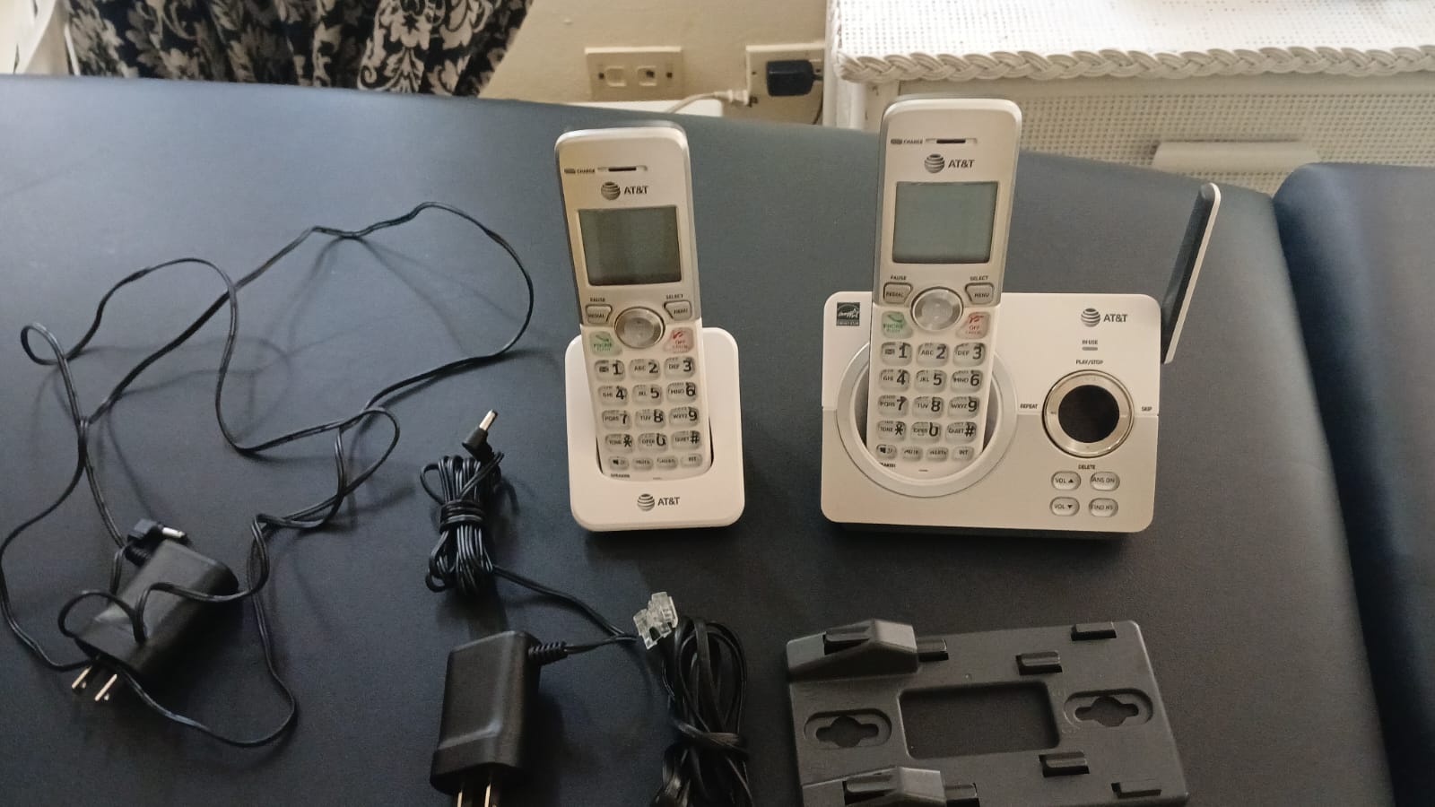 se vende telefono inalambrico como nuevo llegado de usa Foto 7304269-2.jpg