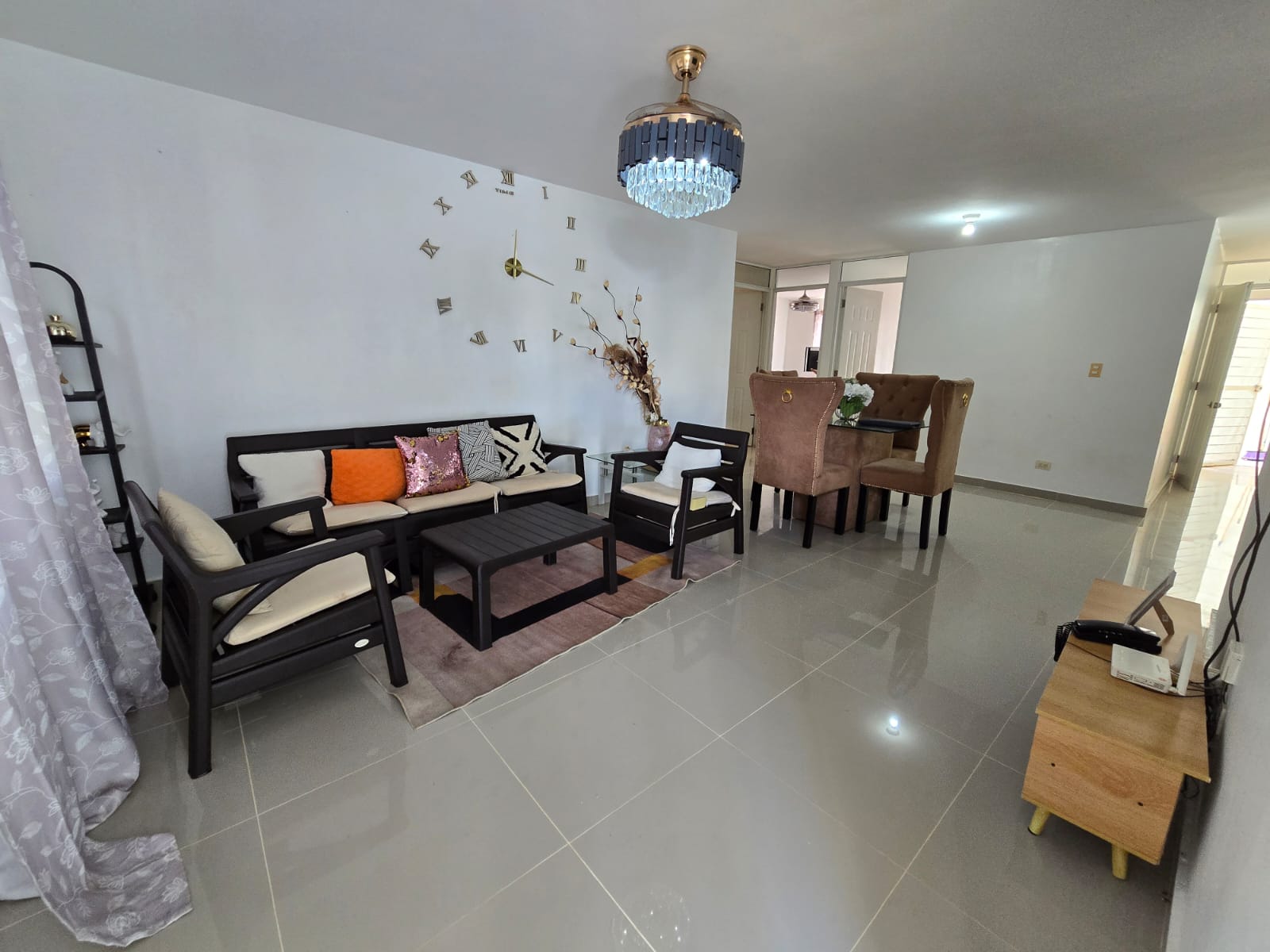 Apartamento en la Jacobo Majluta 1er piso con Patio Foto 7304963-7.jpg