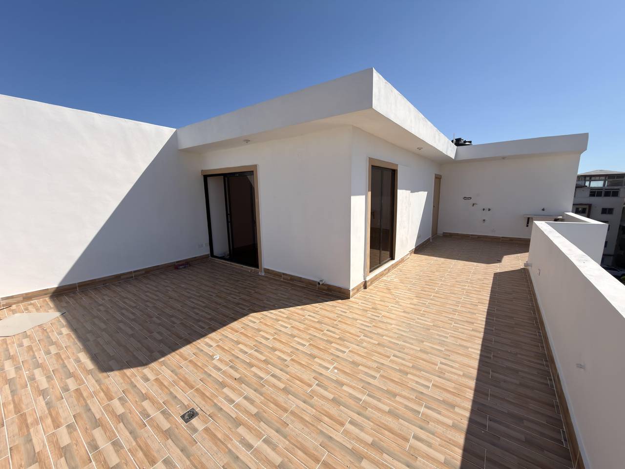 Penthouse Residencial Emil – Exclusividad y Terraza Privada en Los Cor Foto 7305645-11.jpg