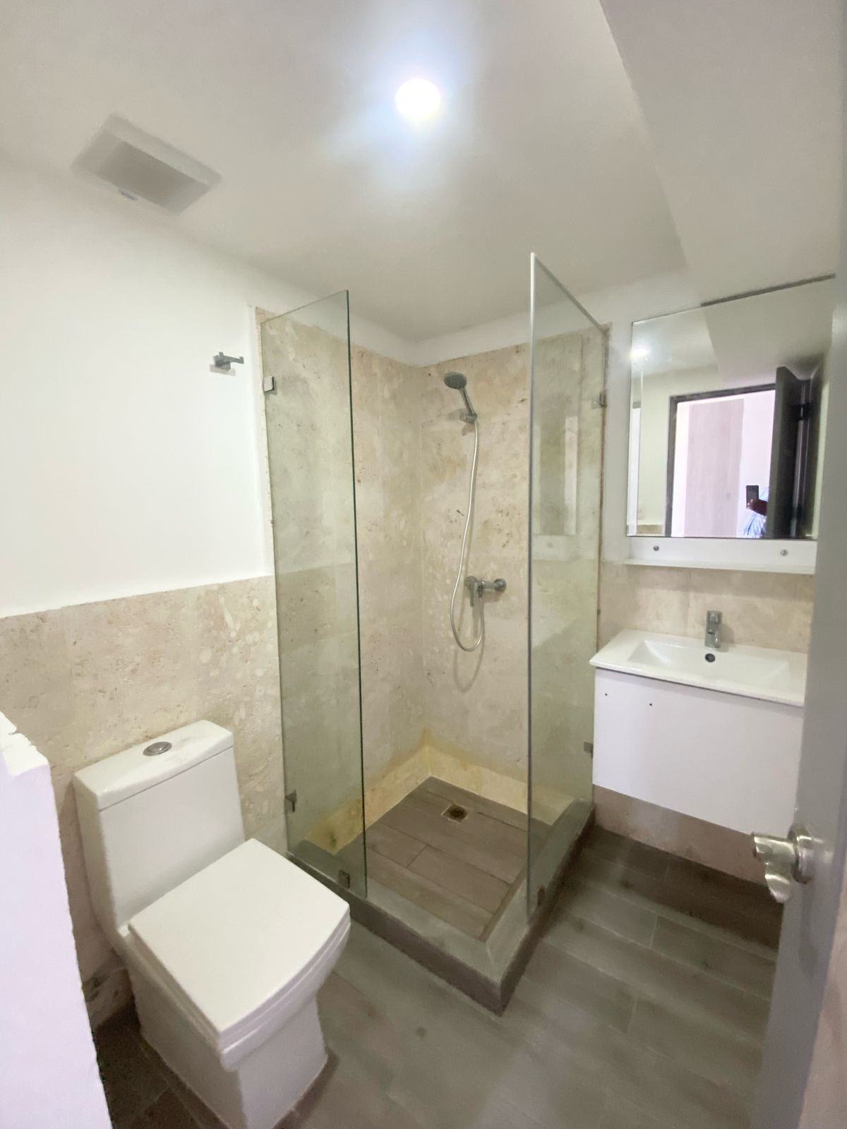 Vendo hermoso apartamento en JUAN DOLIO  Foto 7306025-3.jpg