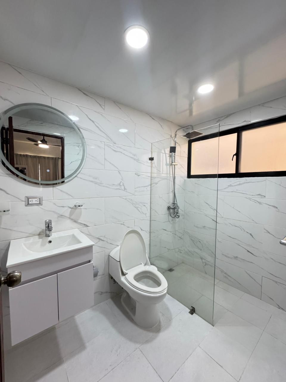 Apartamento en Venta en Evaristo Morales a pasos de la Av. Winston Chu Foto 7307815-3.jpg