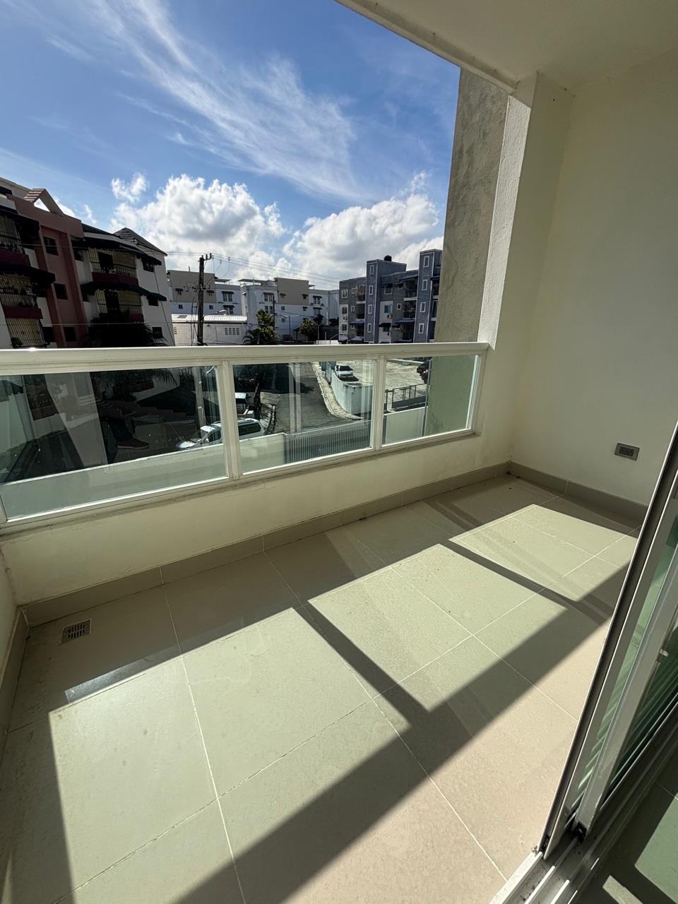 Apartamento en Venta en Av. República de Colombia Santo Domingo Foto 7307925-5.jpg