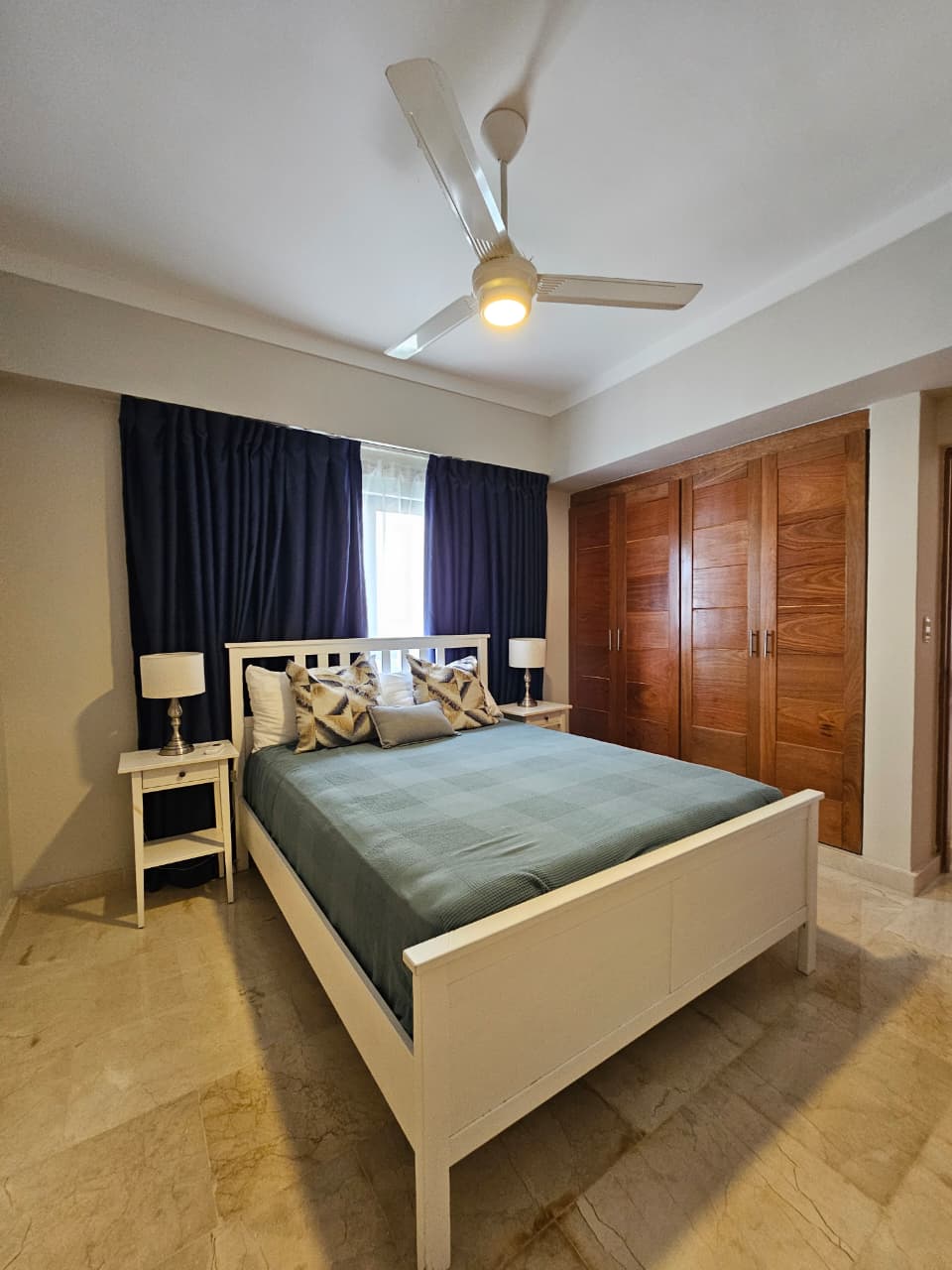 Apartamento Amueblado en Alquiler  Piantini Av. Lincoln Foto 7308325-8.jpg