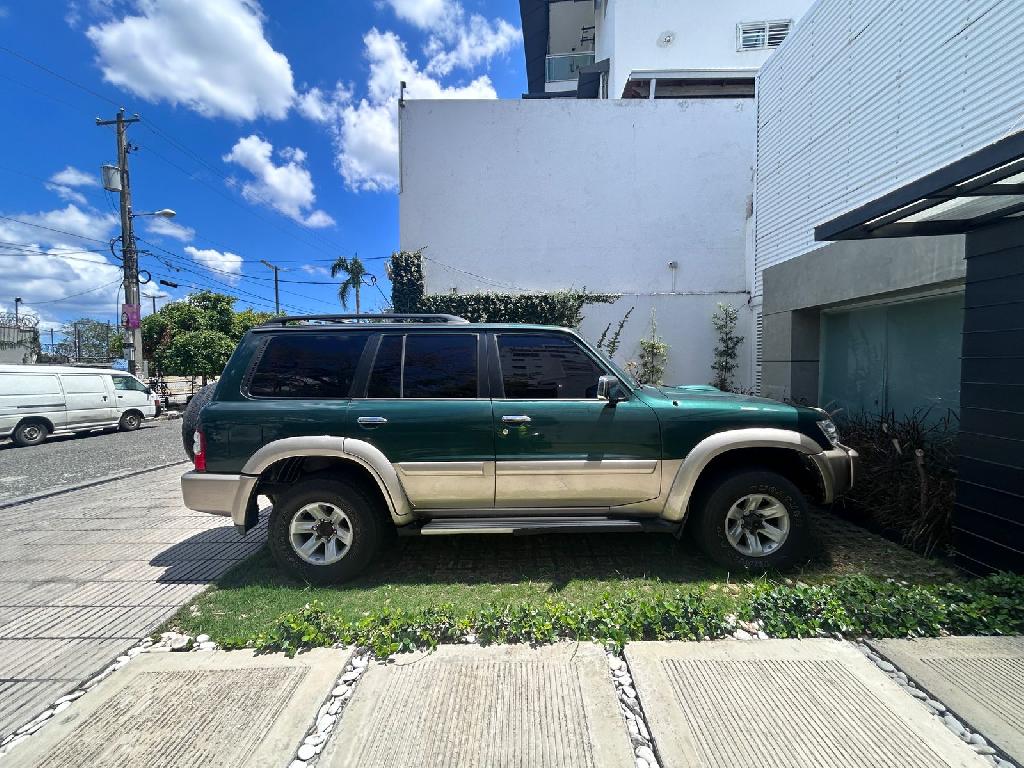 Nissan Patrol 2002 Diesel 4x4 leather – RD500000 Foto 7309389-1.jpg