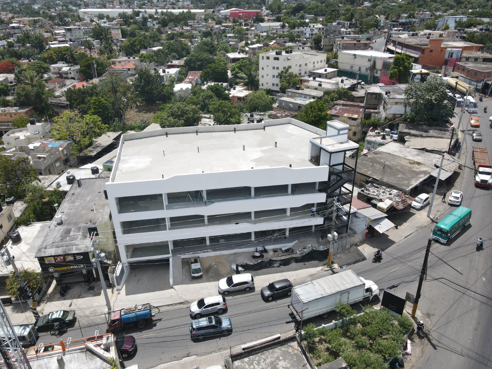 Locales Comerciales en Alquiler – Plaza Haina próximo al puerto  Foto 7309696-5.jpg