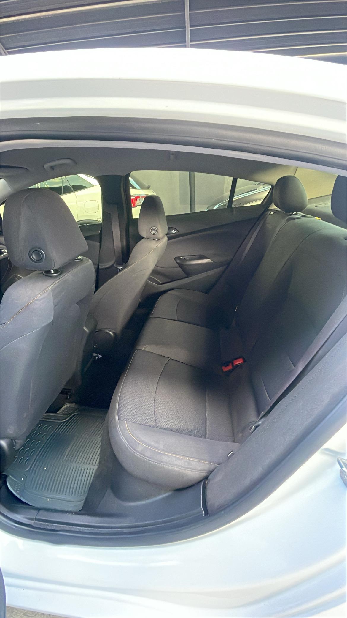 Chevrolet Cruze LT 2017 en Peravia Foto 7309742-15.jpg