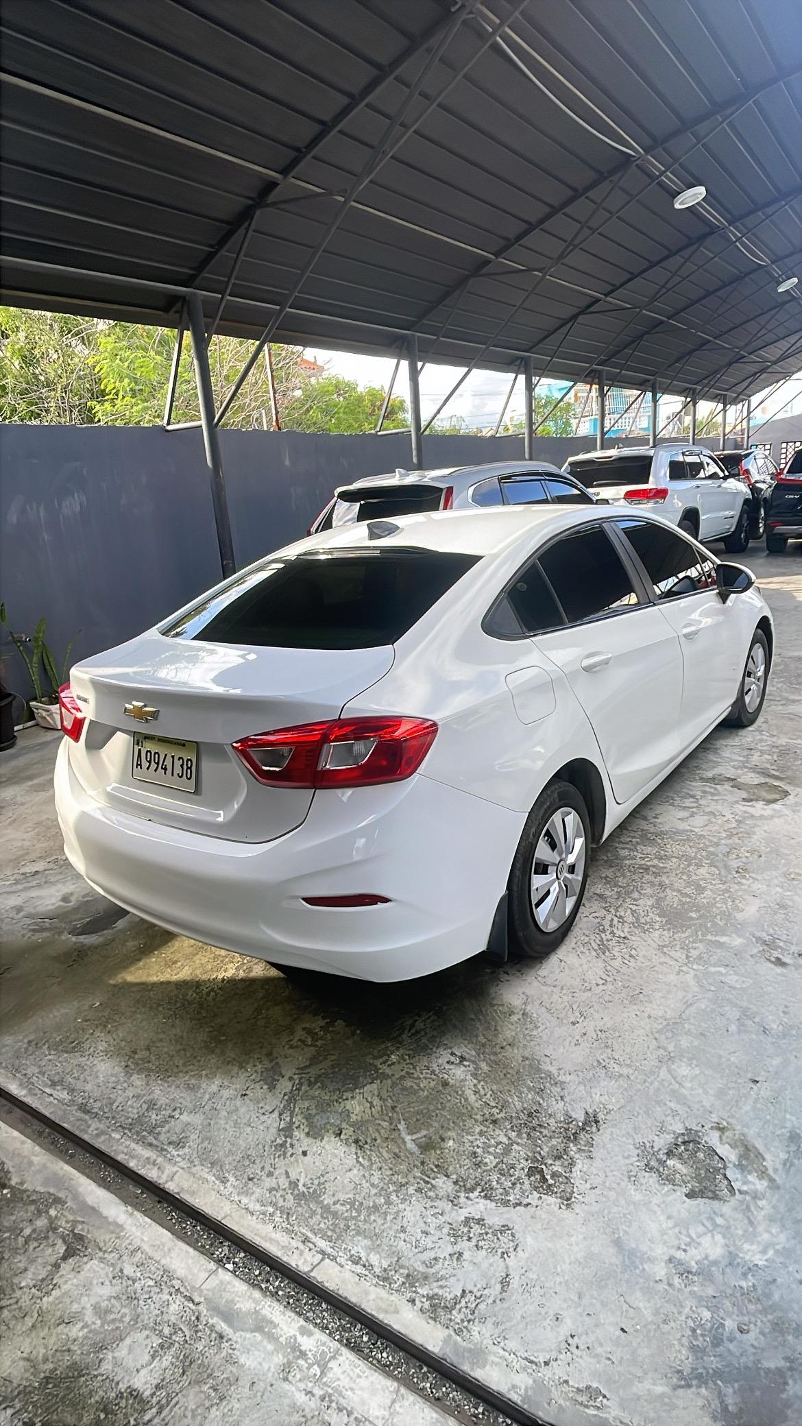 Chevrolet Cruze LT 2017 en Peravia Foto 7309742-5.jpg