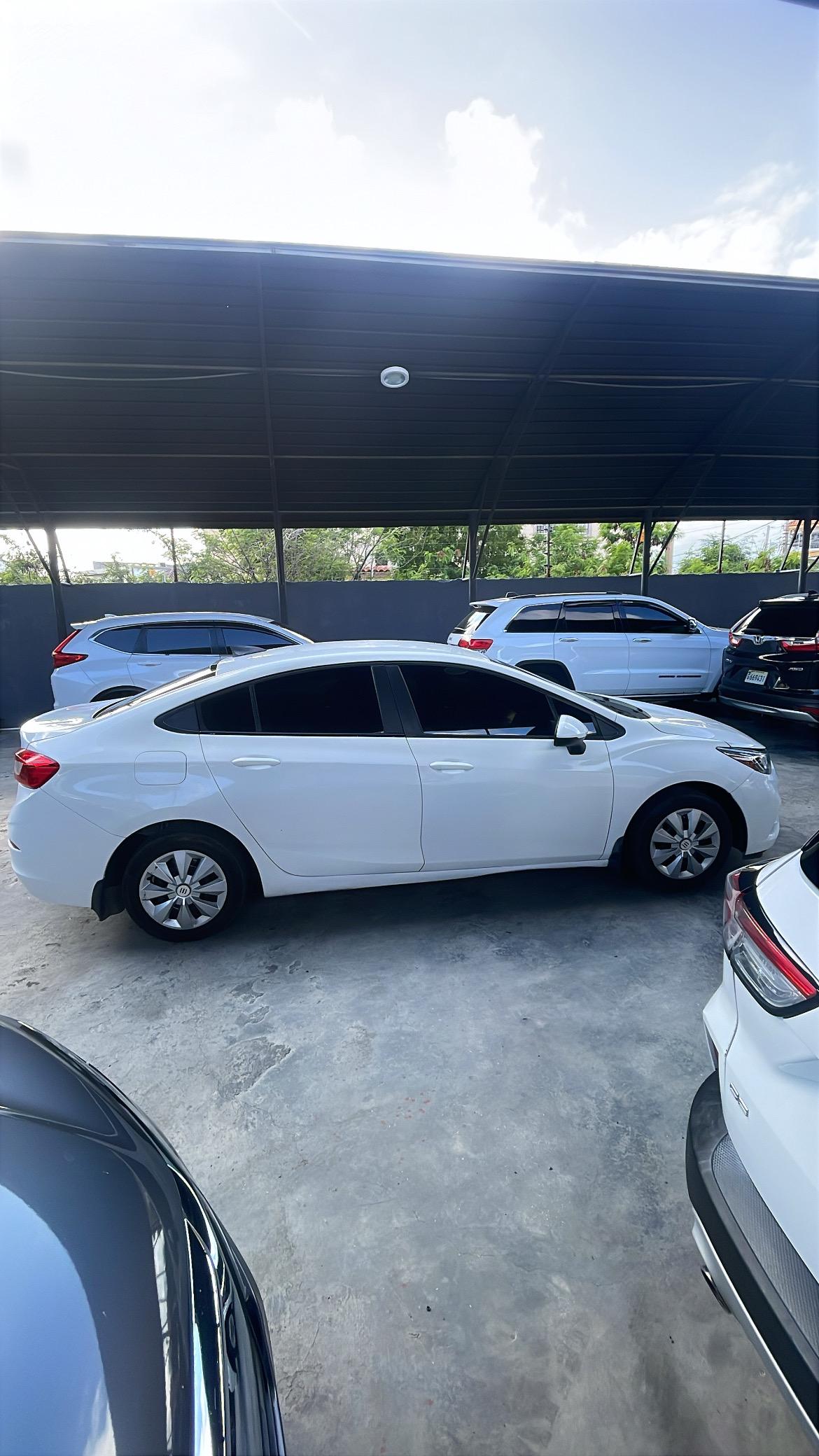 Chevrolet Cruze LT 2017 en Peravia Foto 7309742-7.jpg