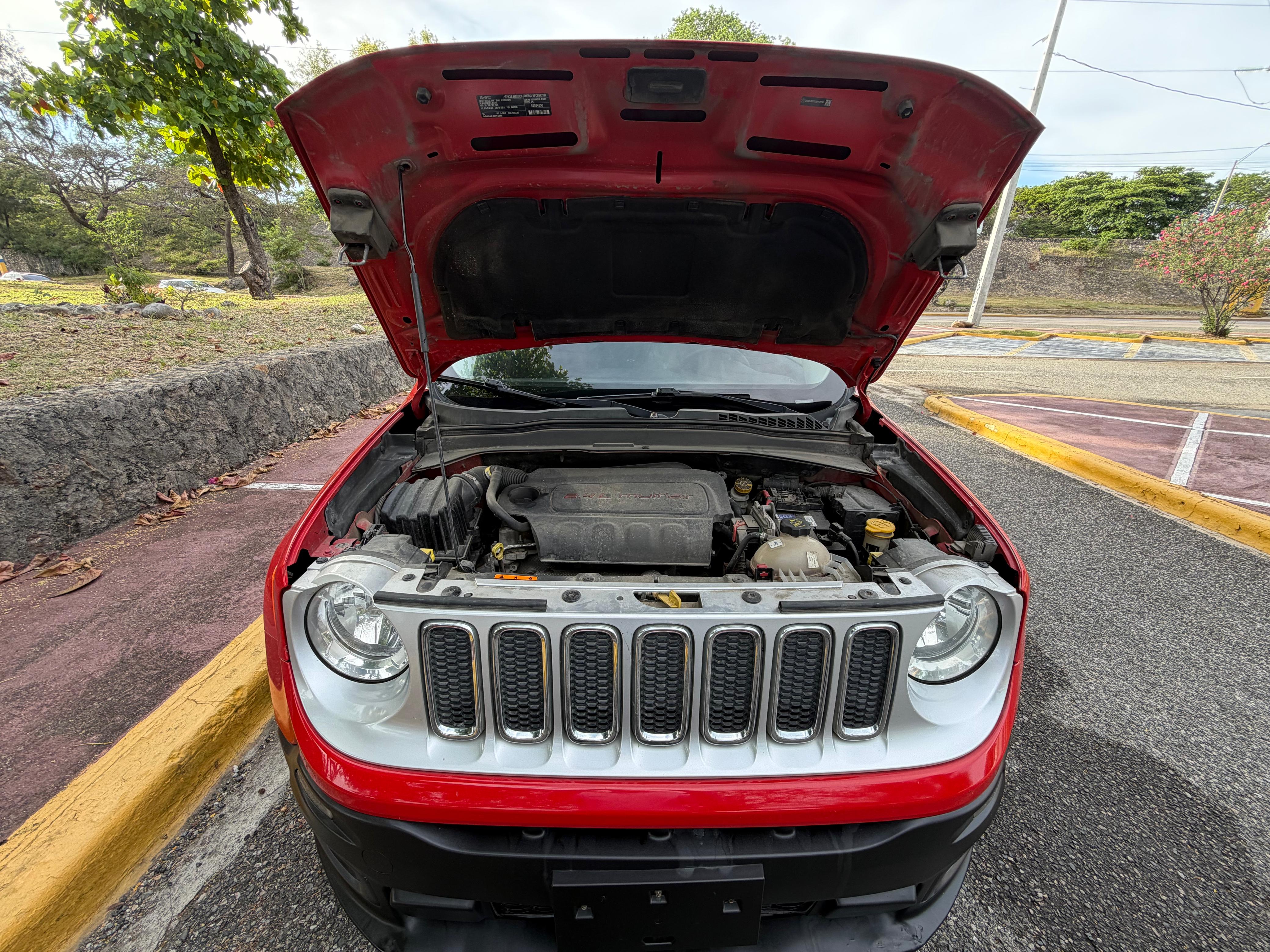 Jeep Renegade Limited 2016 4X4 impecable Foto 7310160-10.jpg