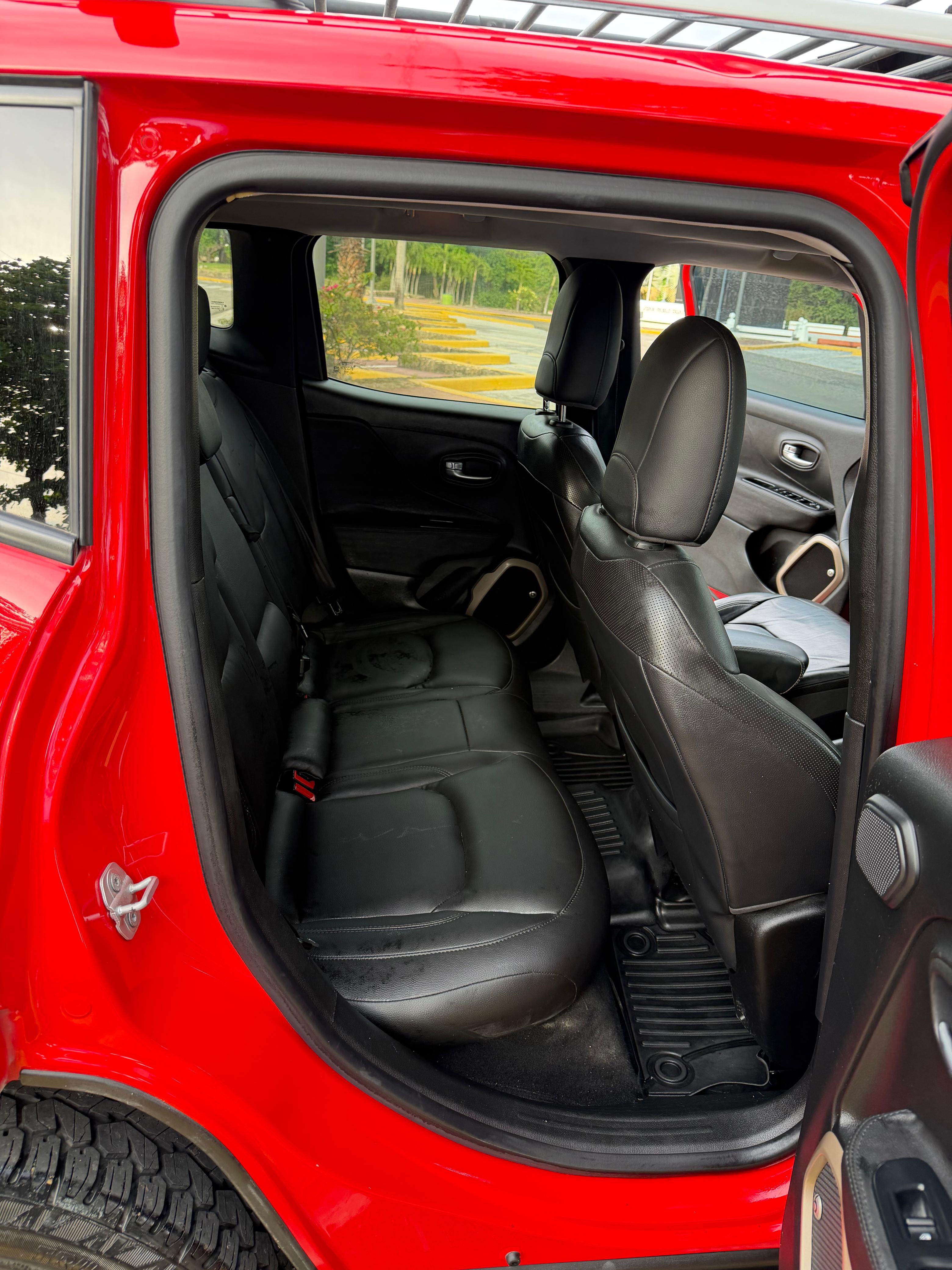 Jeep Renegade Limited 2016 4X4 impecable Foto 7310160-7.jpg