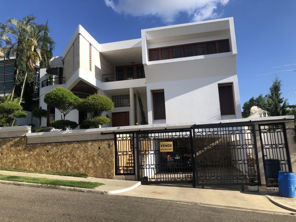 Oportunidad por motivo de viaje! Magnifica Casa en Santiago Foto 7310637-1.jpg