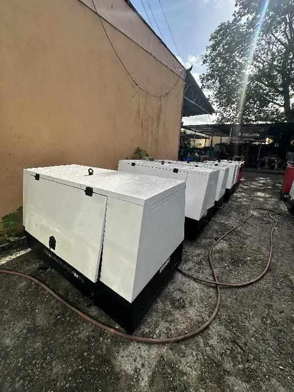 PLANTAS ELÉCTRICAS DE 20 KW SÚPER SILENCIOSA DISPONIBLE  Foto 7311550-1.jpg