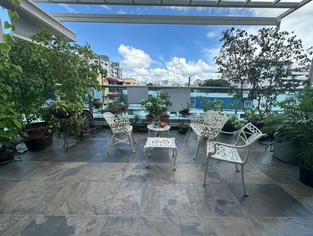 Apartamento en Venta en Evaristo Morales  236.80 m de Amplitud y Confo Foto 7311649-1.jpg