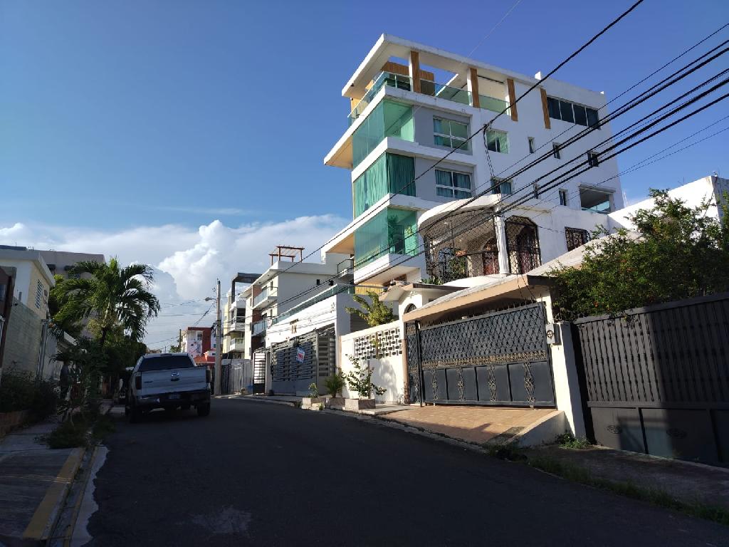 Hermoso Apartamento con Terraza en Corales del Sur  Foto 7311959-1.jpg