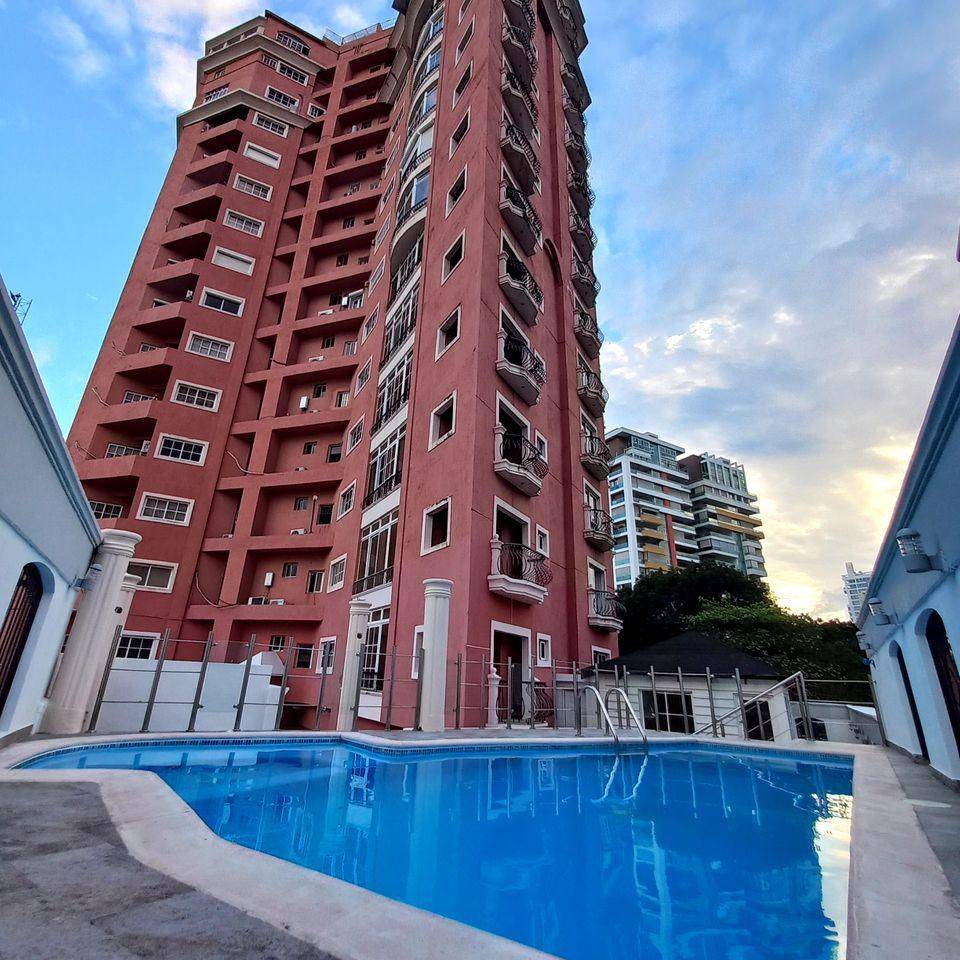 Venta de apartamento con 4 habitaciones en La Esperilla!! Foto 7312001-4.jpg