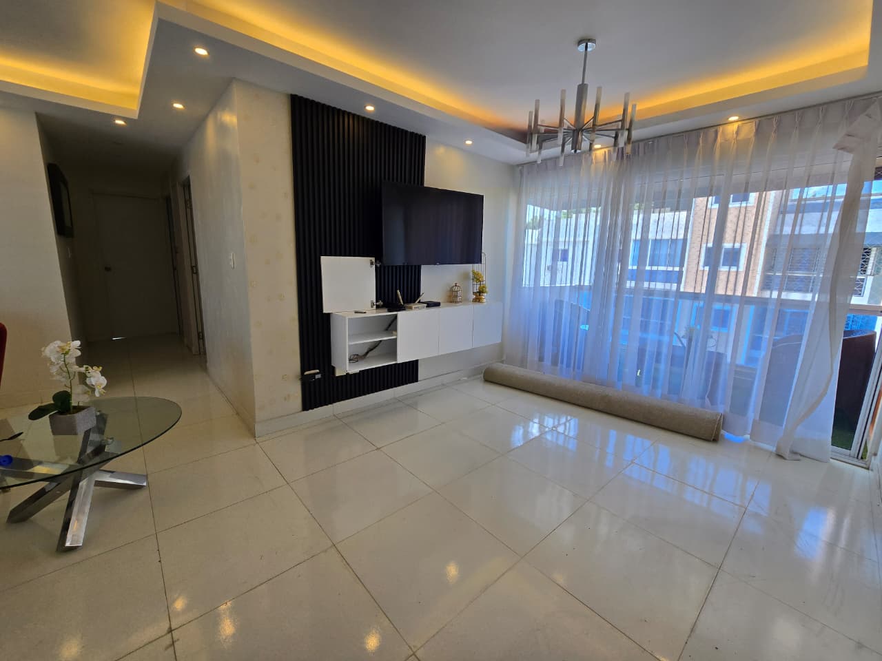 Apartamento con Terraza en Villas Naco Km 13 Autopista Duarte Foto 7312025-11.jpg