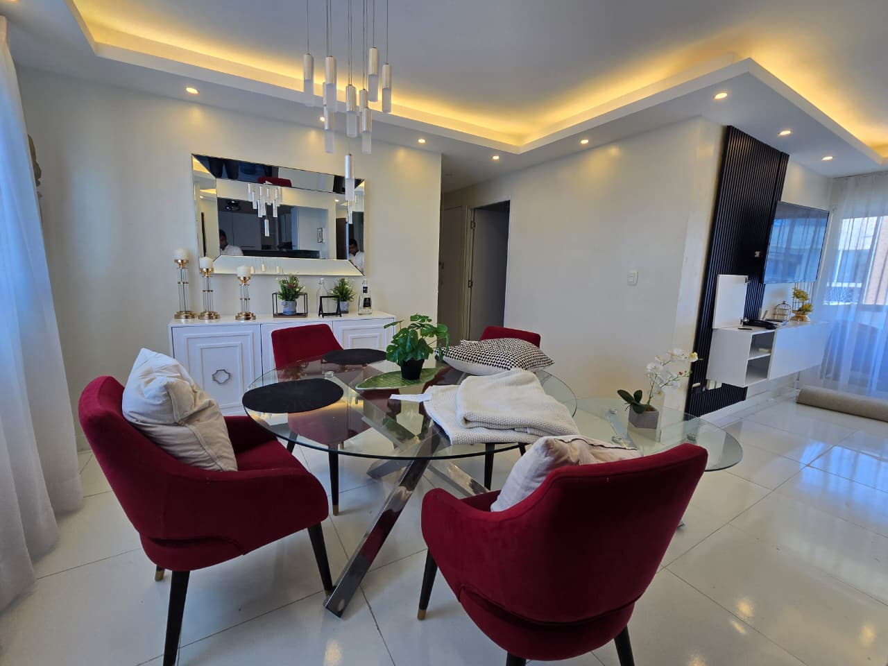 Apartamento con Terraza en Villas Naco Km 13 Autopista Duarte Foto 7312025-5.jpg