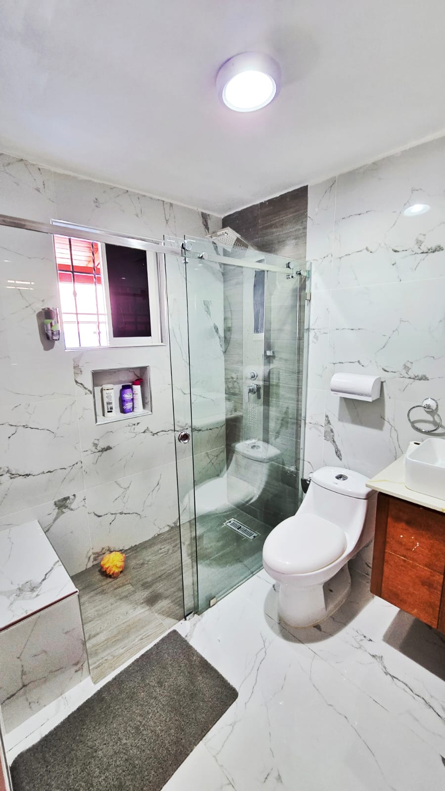 Penthouse en Venta – Urb. Real  USD400000  Exclusivo penthouse con 300 Foto 7312908-11.jpg