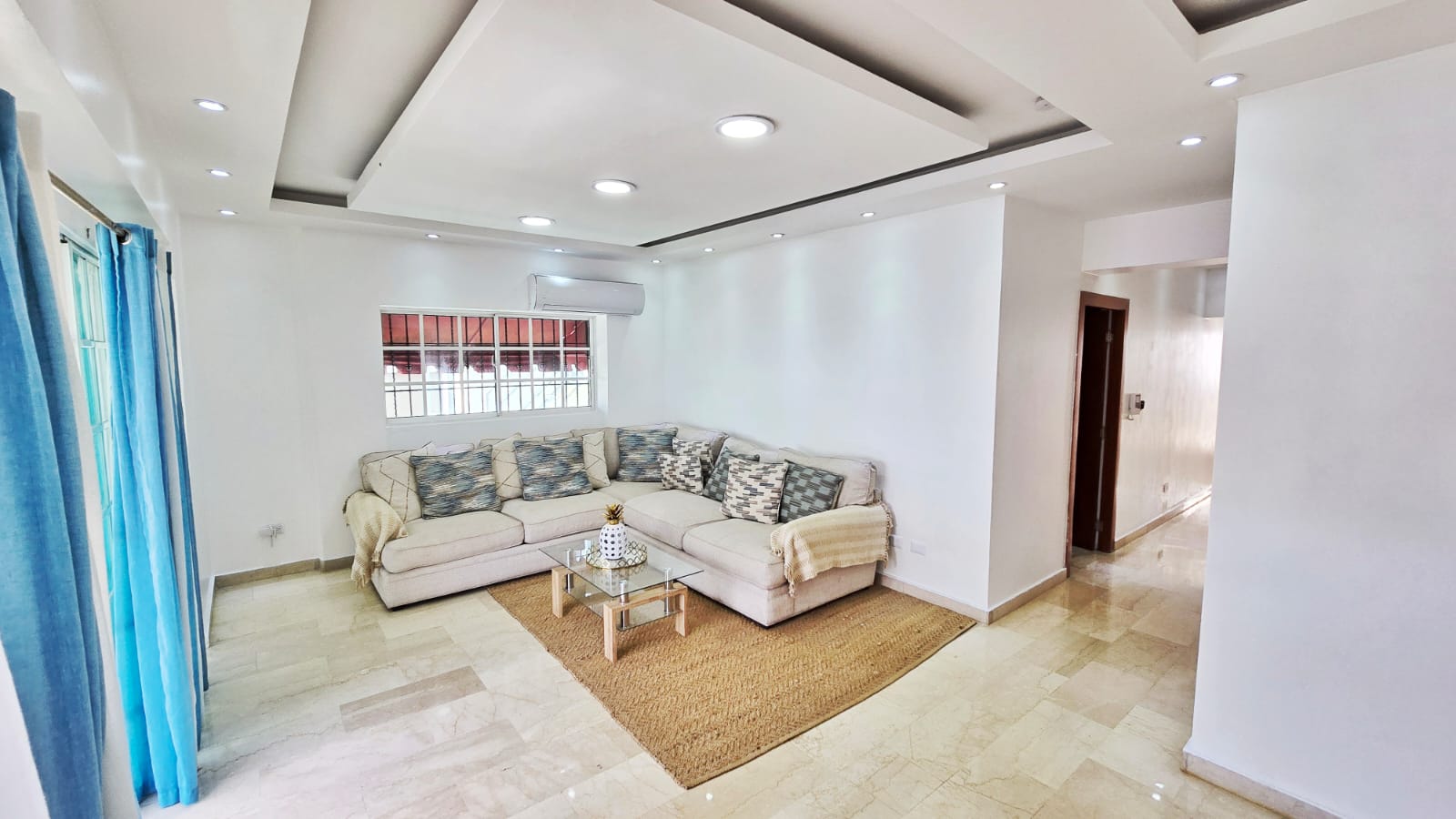 Penthouse en Venta – Urb. Real  USD400000  Exclusivo penthouse con 300 Foto 7312908-4.jpg