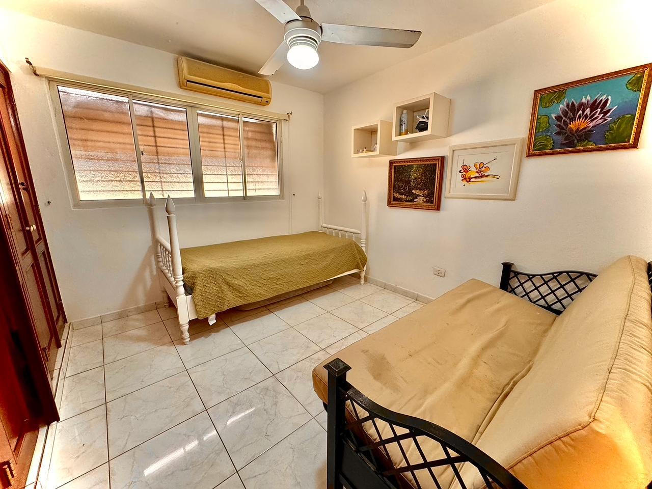 Apartamento de 4 Habitaciones en Venta en la Urbanización Real.  Foto 7312959-4.jpg