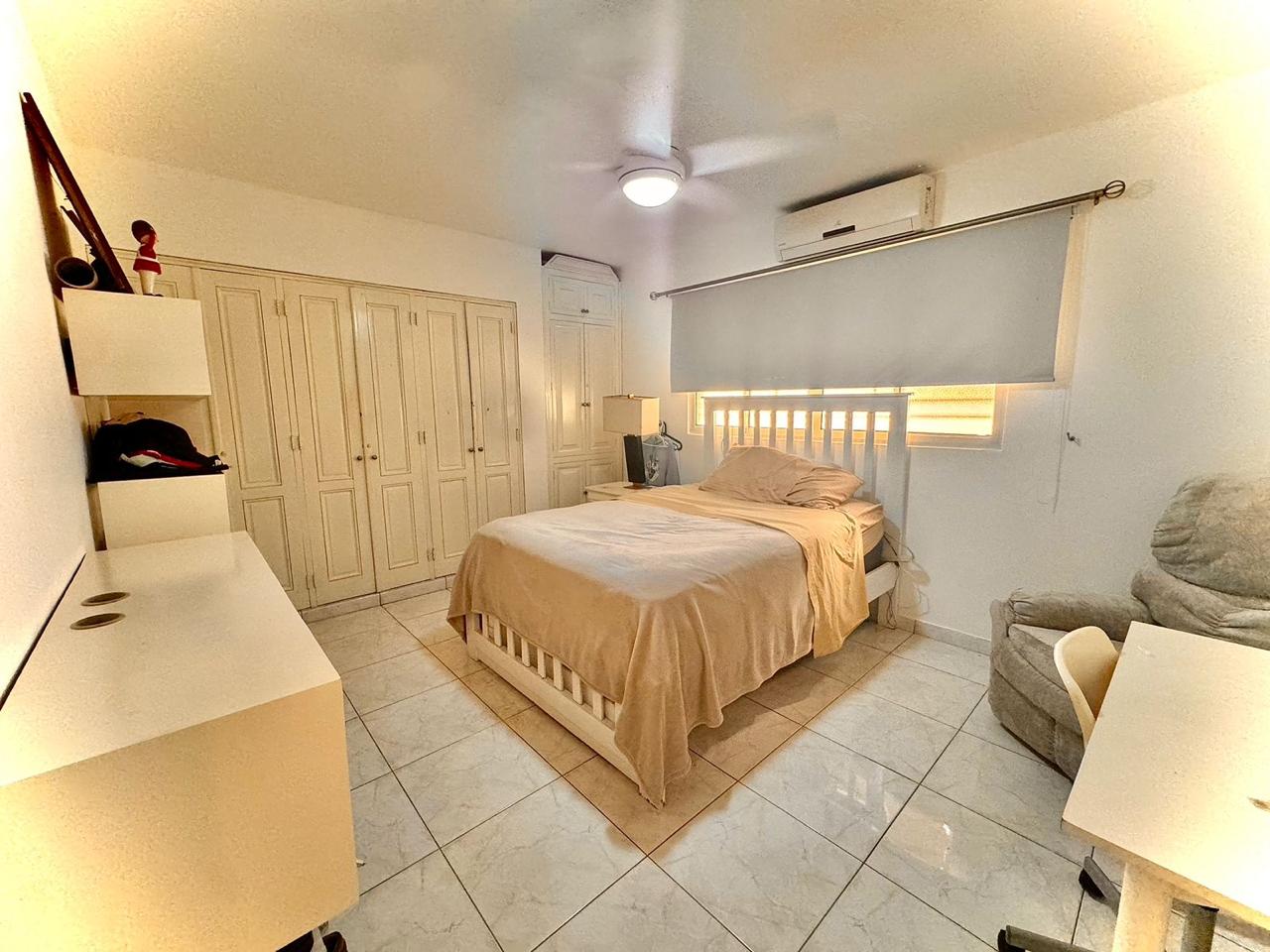 Apartamento de 4 Habitaciones en Venta en la Urbanización Real.  Foto 7312959-6.jpg