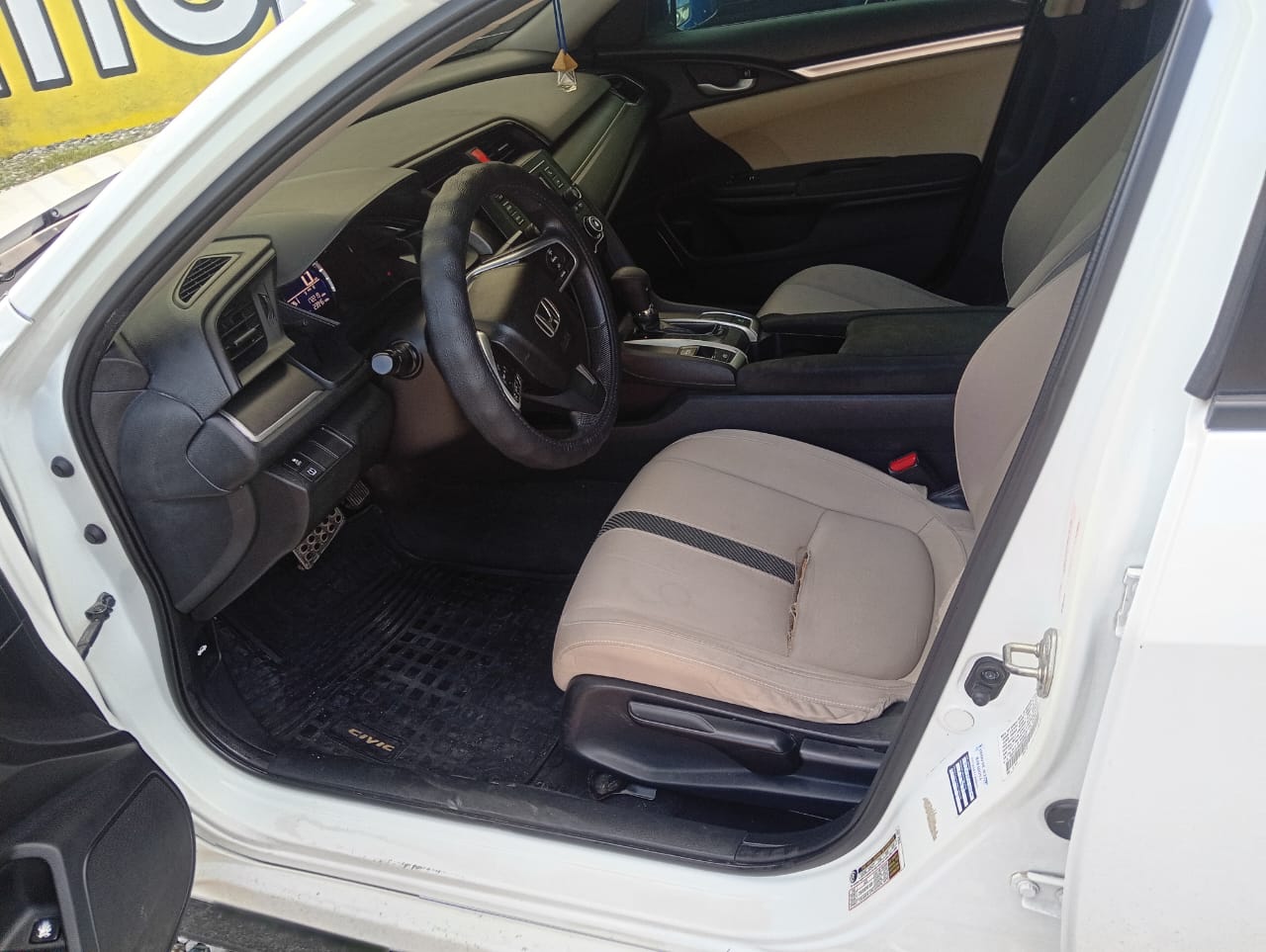 HONDA CIVIC AÑO 2016 LX EN SU LATA DE SALSA OFERTA FINANCIAMIENTO DISP Foto 7313484-9.jpg