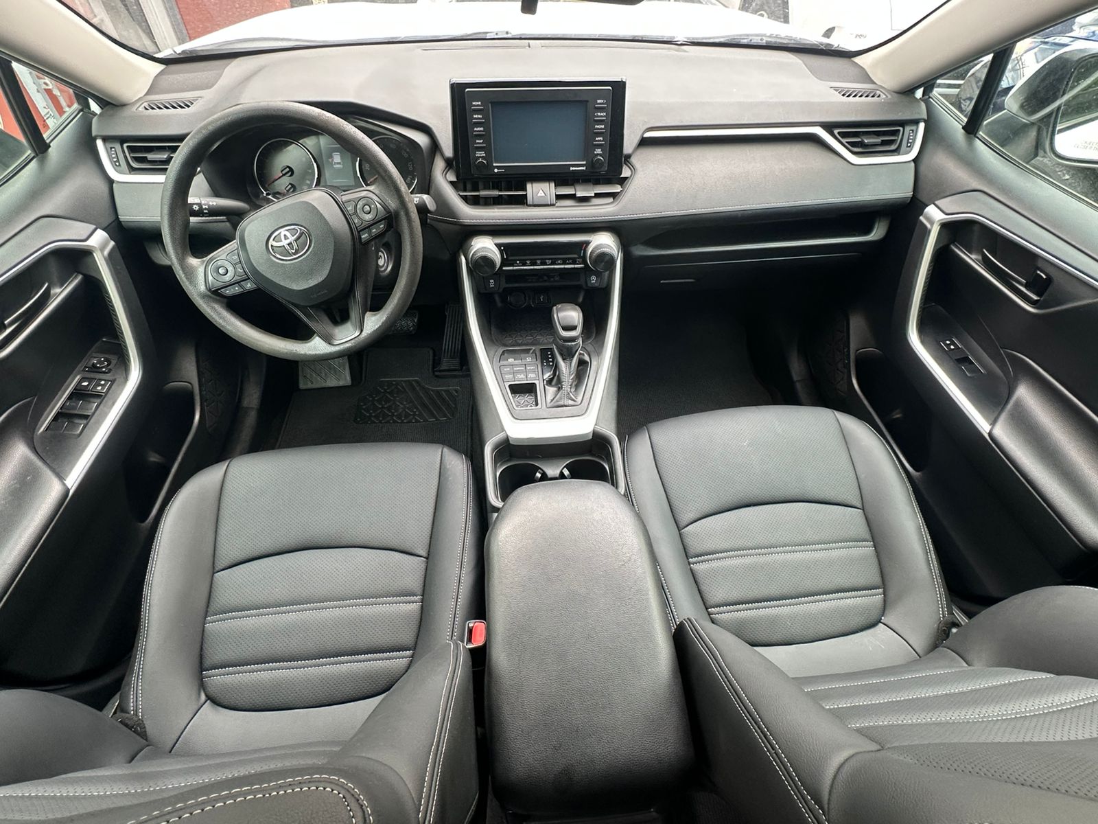 Toyota Rav4 LE 2020 Foto 7313530-5.jpg