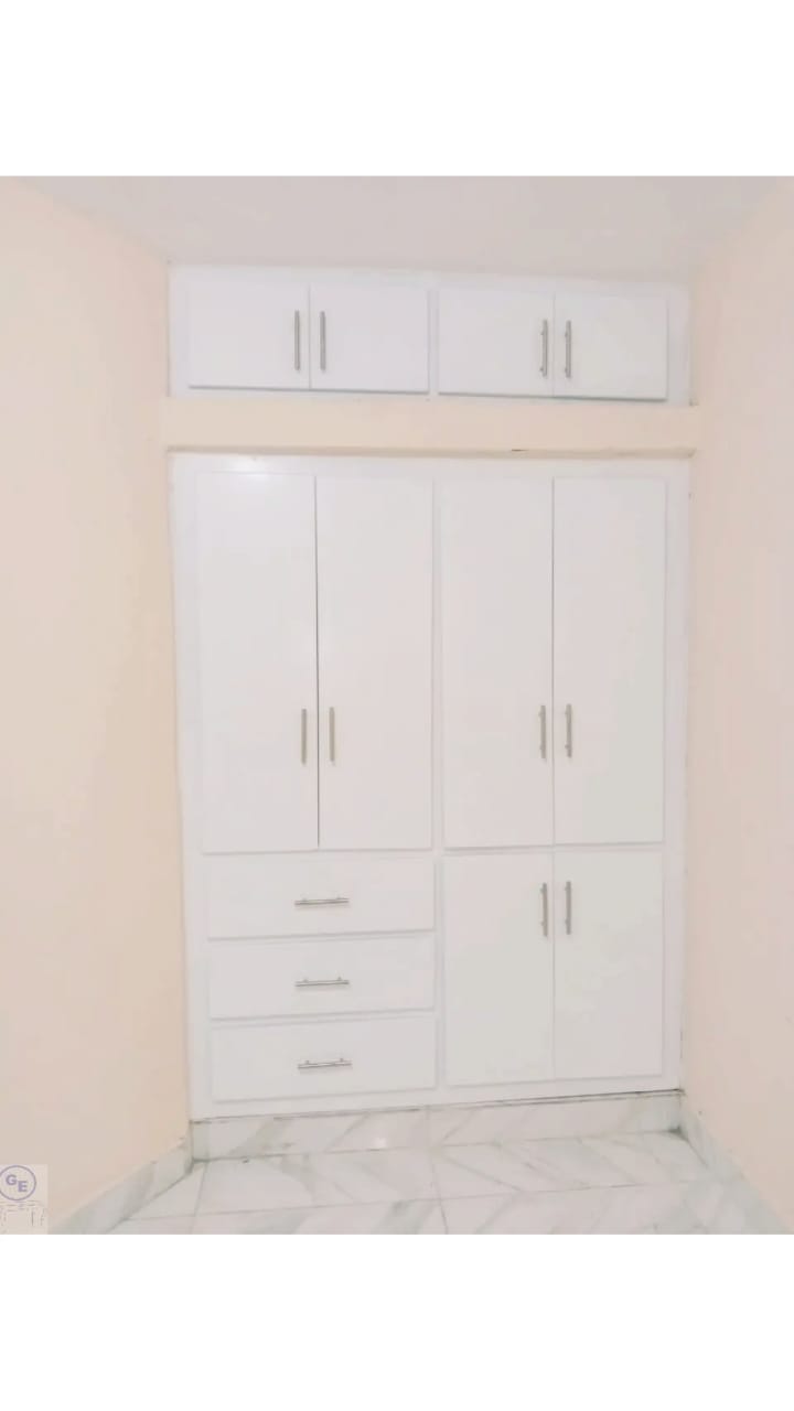 Closet para ropa blanca  Foto 7313544-2.jpg