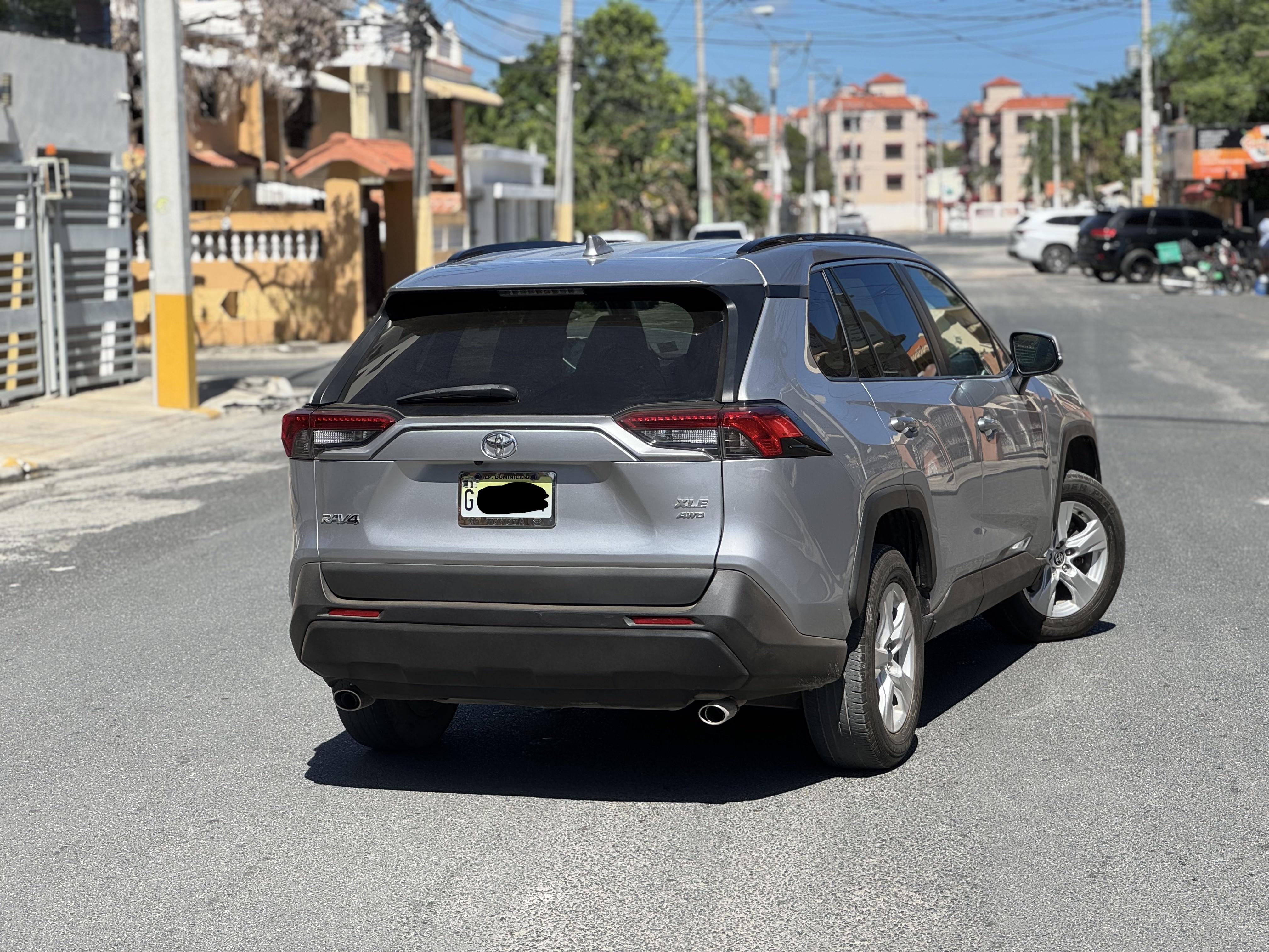 Toyota RAV4 XLE 2021 Foto 7313574-3.jpg