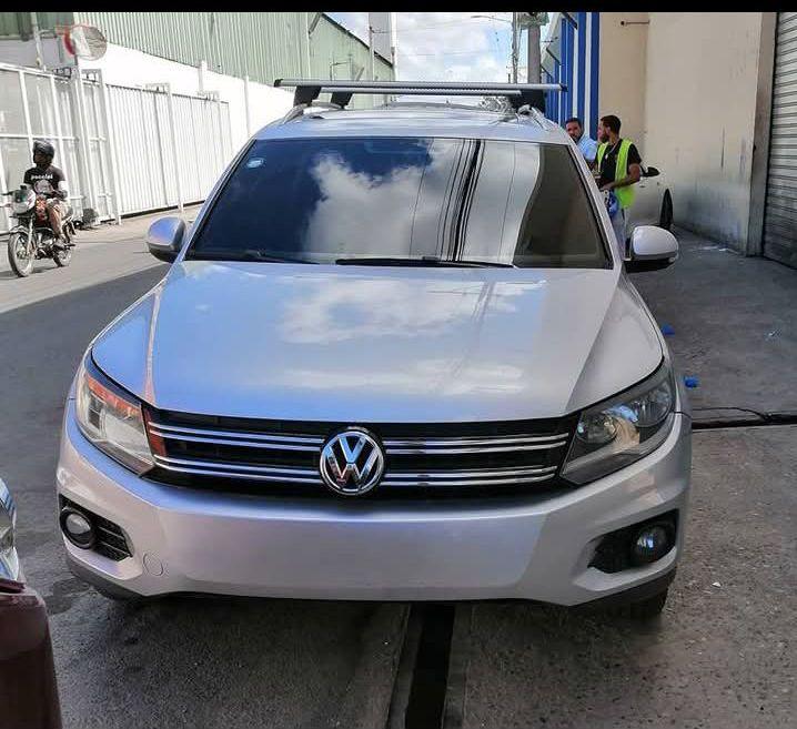 Volkswagen Tiguan SE Turbo 4WD 15  Foto 7313596-1.jpg