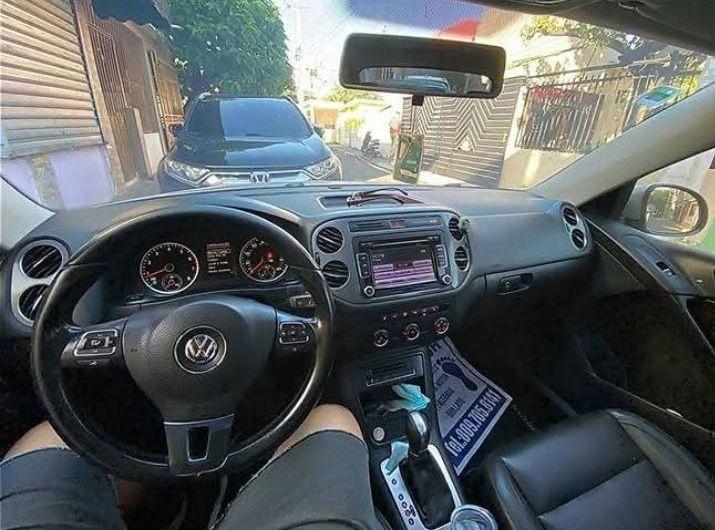 Volkswagen Tiguan SE Turbo 4WD 15  Foto 7313596-8.jpg