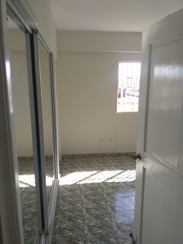 Vendo varios apartamentos en Ciudad Nueva proximo al malecon y zona co Foto 7313644-5.jpg