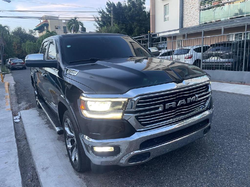 RAM 1500 LARAMIE Foto 7313669-2.jpg