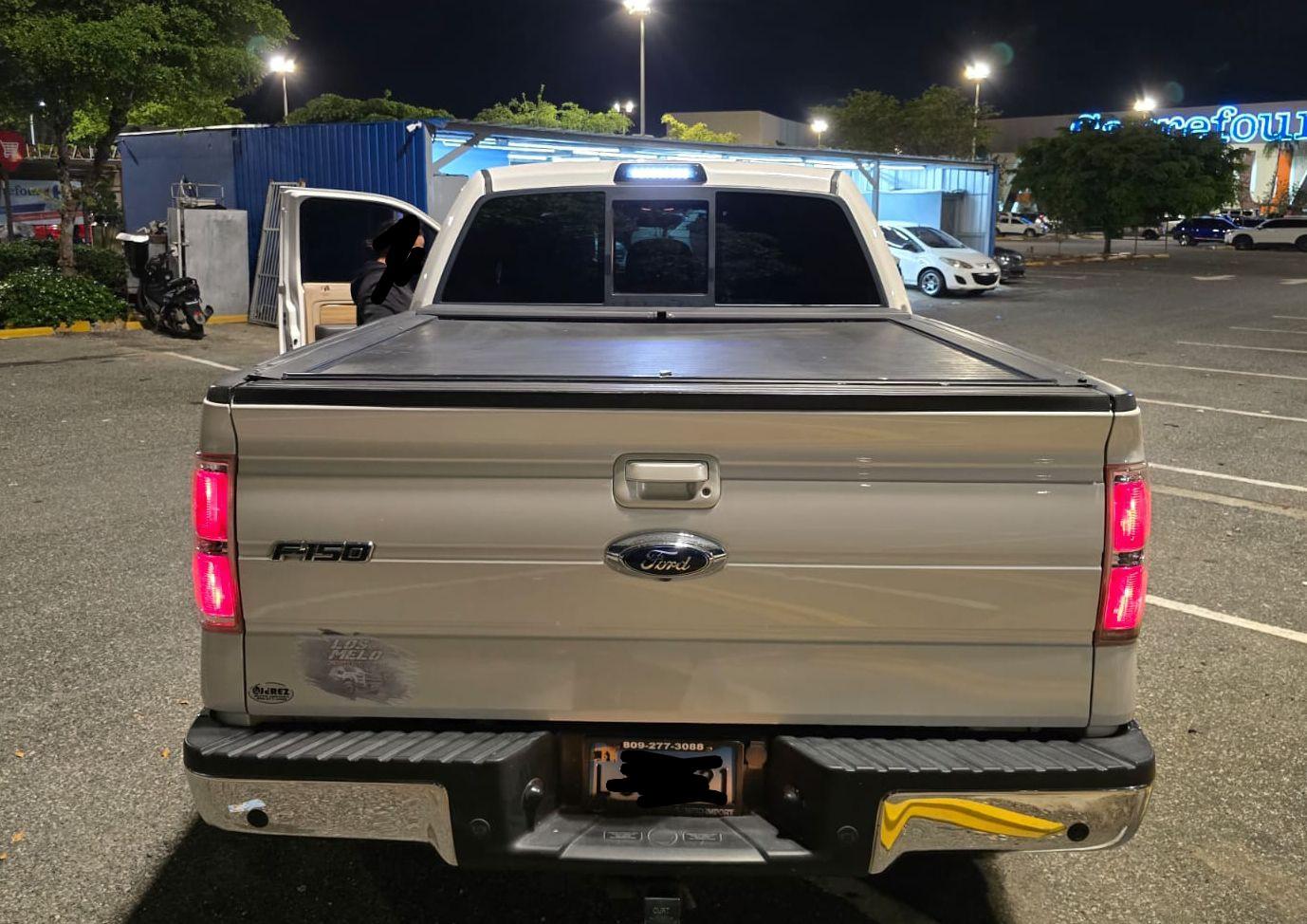 Ford Lariat Doble Cabina 4WD 11  Foto 7313737-4.jpg