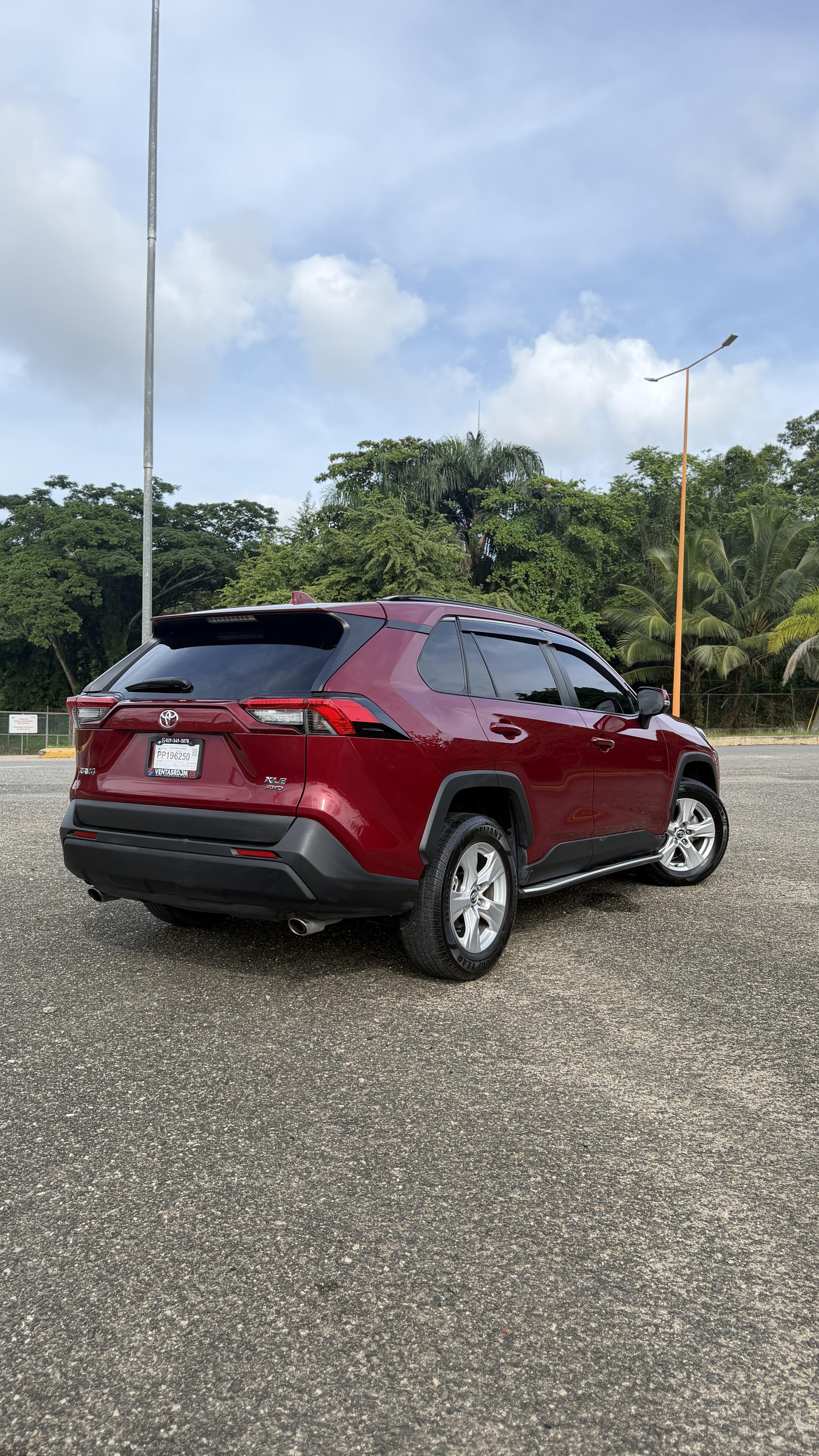 TOYOTA RAV4 2020 XLE FULL Foto 7313738-3.jpg