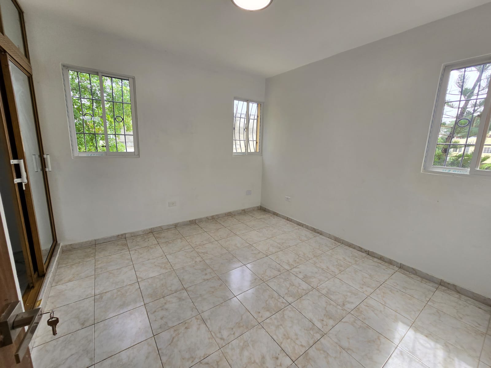 Apartamento en la Jacobo Majluta 4to piso No terraza  Foto 7313803-5.jpg