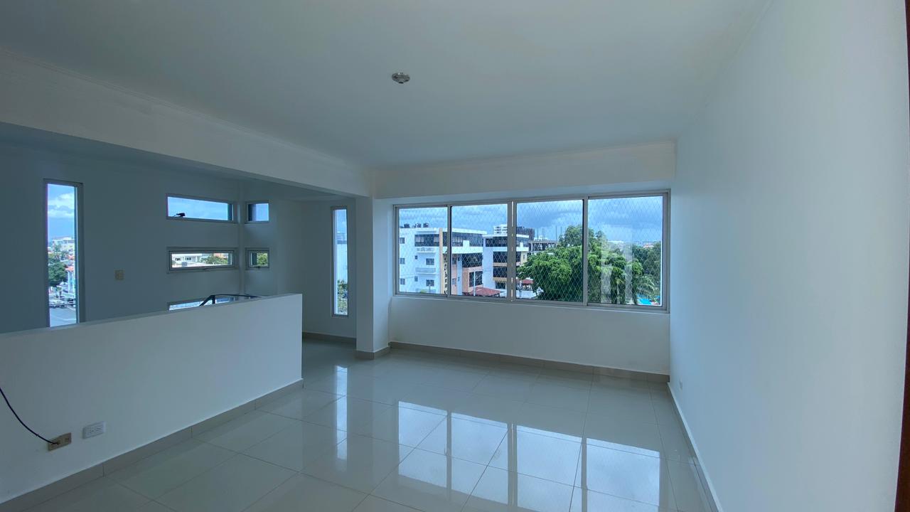 Vendo Penthouse en los corales de sur  4to piso  3 habitaciones princi Foto 7313894-11.jpg