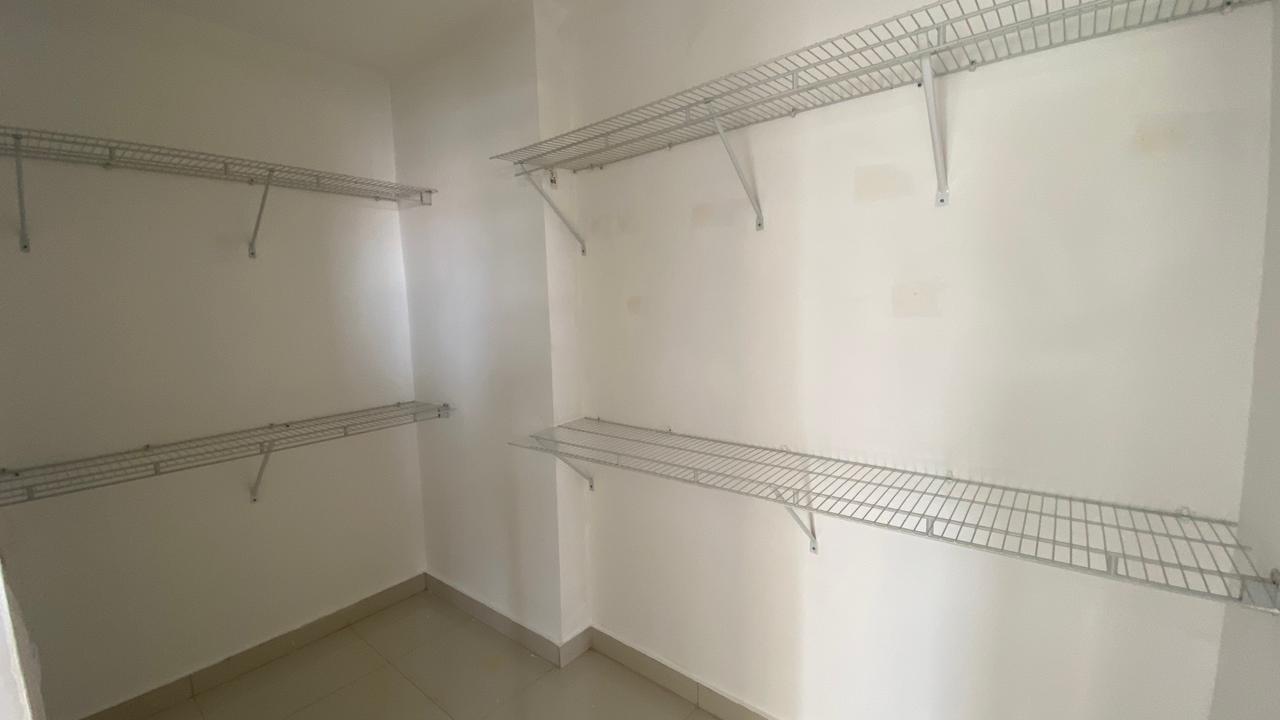 Vendo Penthouse en los corales de sur  4to piso  3 habitaciones princi Foto 7313894-2.jpg