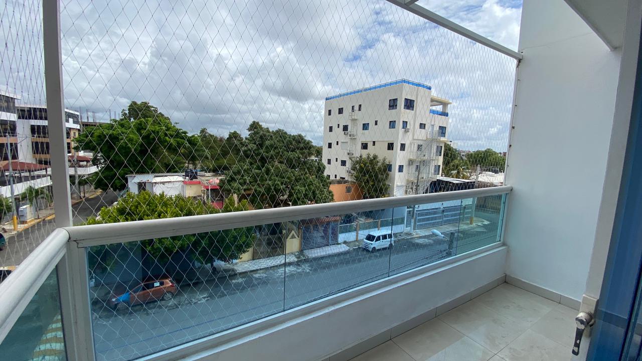 Vendo Penthouse en los corales de sur  4to piso  3 habitaciones princi Foto 7313894-8.jpg