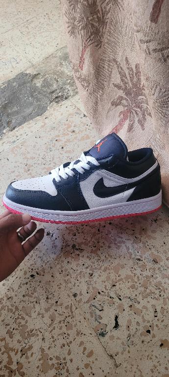 Nike Air Jordan 1 Low  Foto 7313947-1.jpg