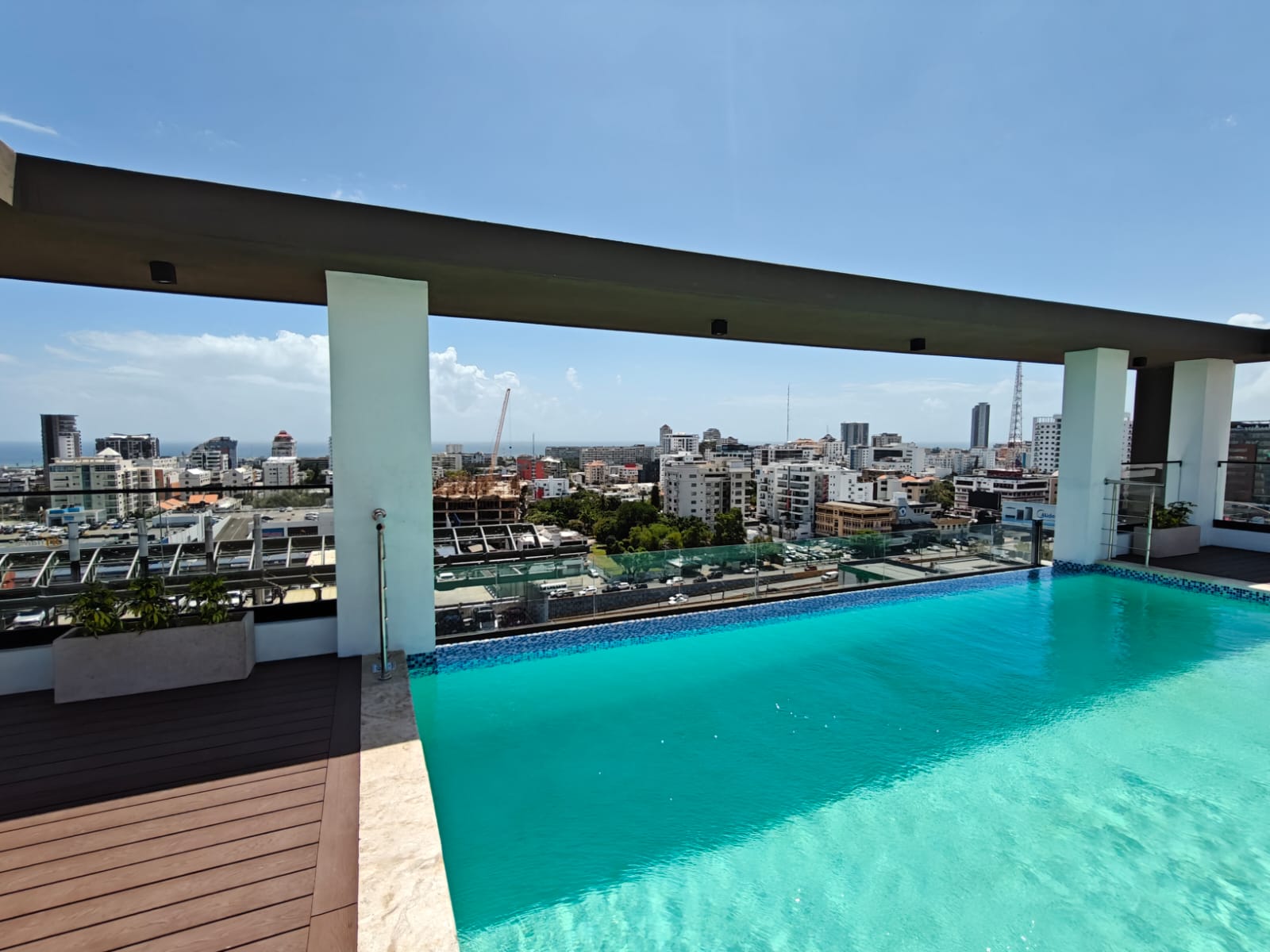 Se alquila hermoso apartamento Evaristo Morales Foto 7313951-10.jpg