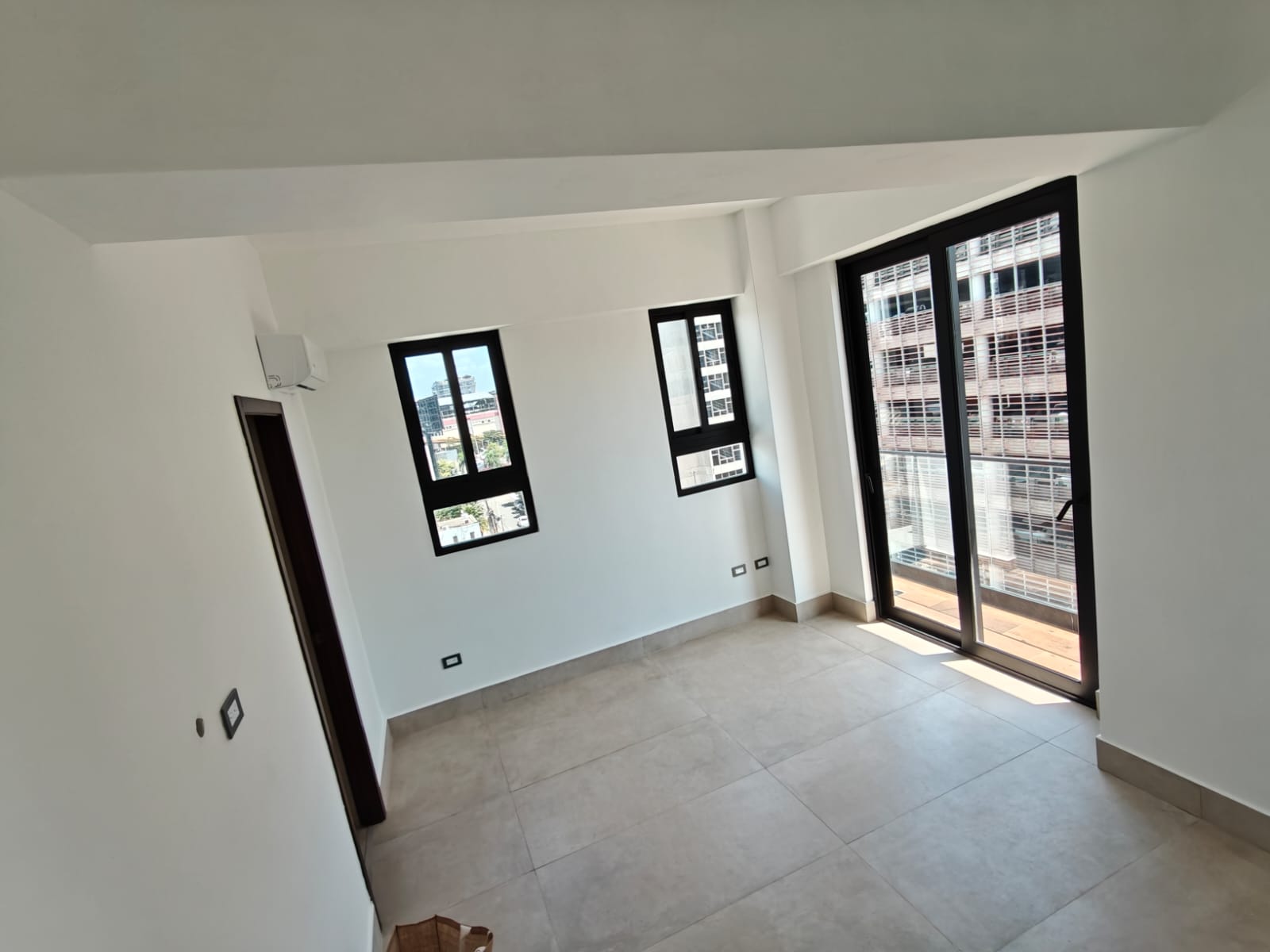 Se alquila hermoso apartamento Evaristo Morales Foto 7313951-7.jpg