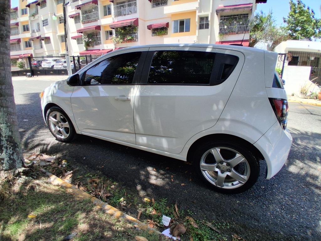 Chevrolet Sonic LS Hatchback 2015 Mecanico Foto 7314040-6.jpg