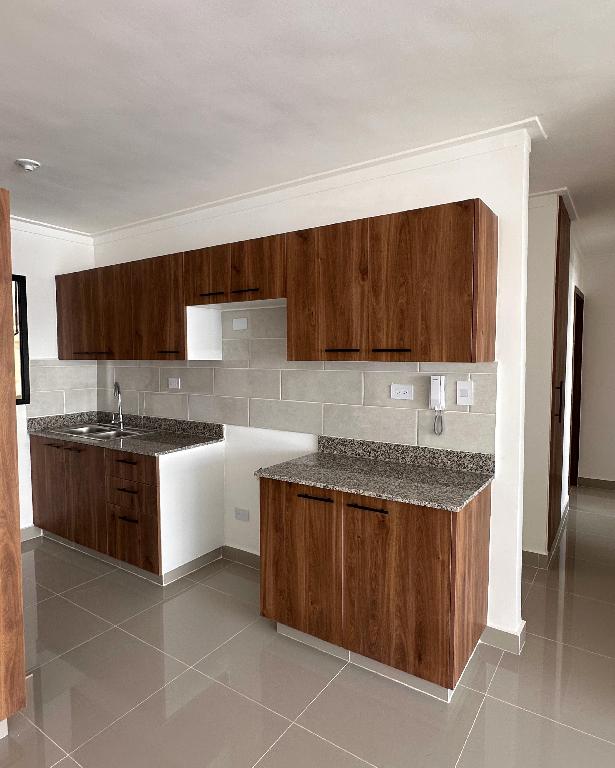 Apartamento con terraza en alquiler en Santo Domingo Este  Foto 7314086-10.jpg