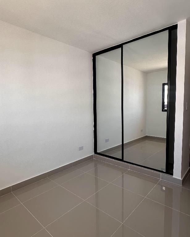Apartamento con terraza en alquiler en Santo Domingo Este  Foto 7314086-5.jpg