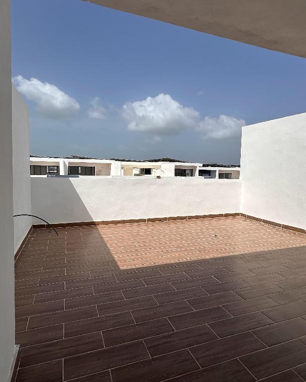 Apartamento con terraza en alquiler en Santo Domingo Este  Foto 7314086-6.jpg