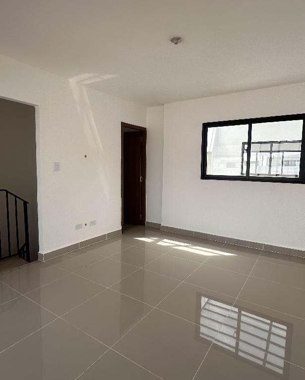 Apartamento con terraza en alquiler en Santo Domingo Este  Foto 7314086-7.jpg